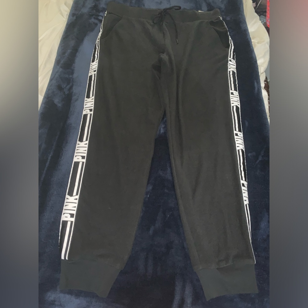 Victoria’s Secret PINK Everyday Classic Jogger Brand New